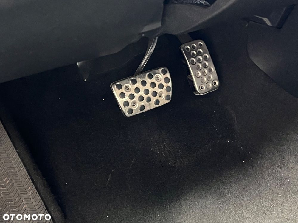 Honda Civic 1.5 i-VTEC Turbo CVT Sport Plus - 27