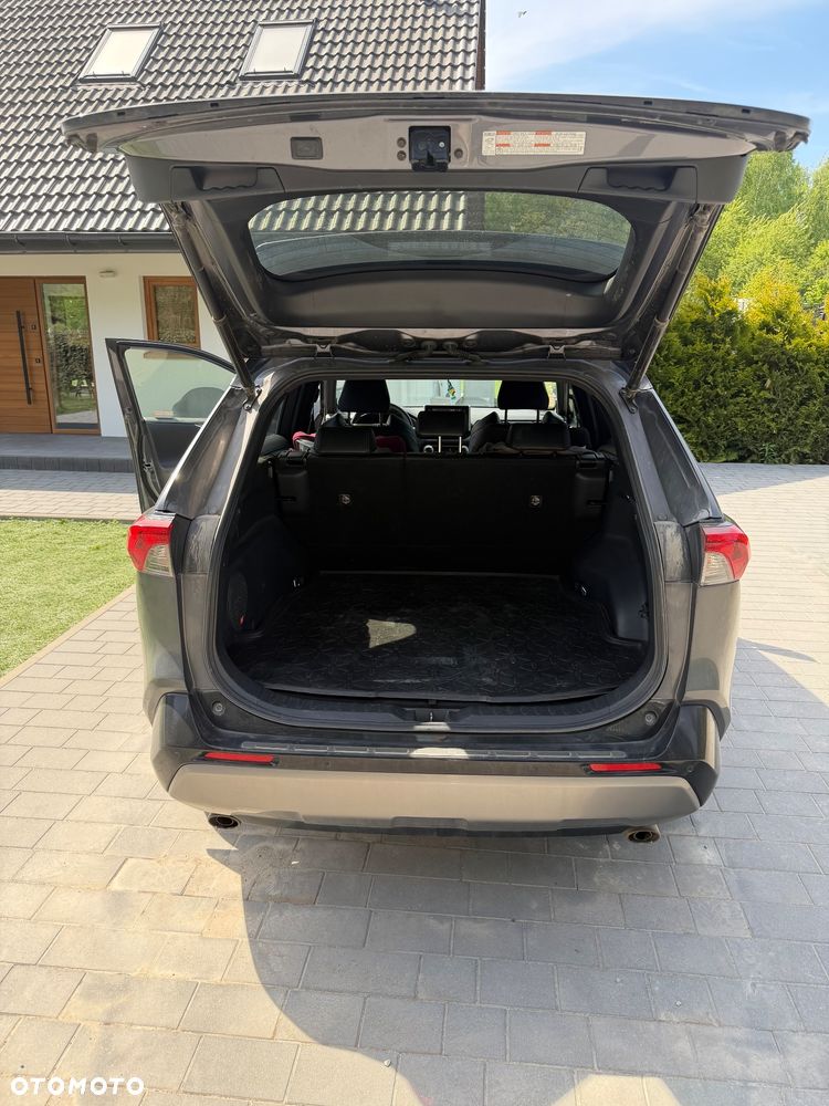 Toyota RAV4 - 11