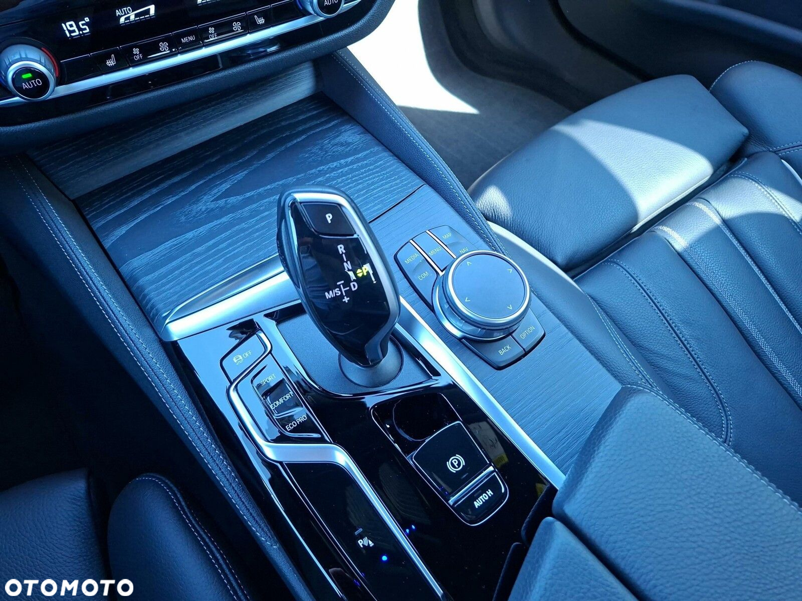 BMW Seria 5 520d xDrive Luxury Line - 20