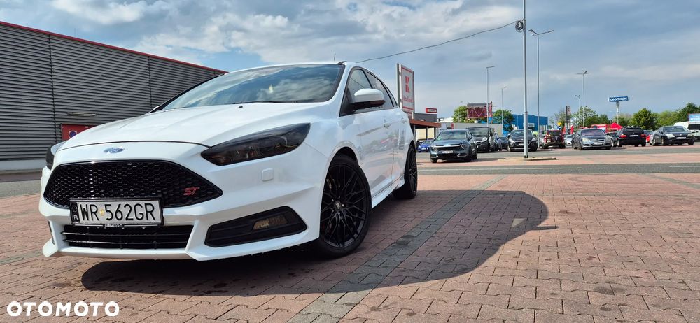 Ford Focus 2.0 EcoBoost ST - 3