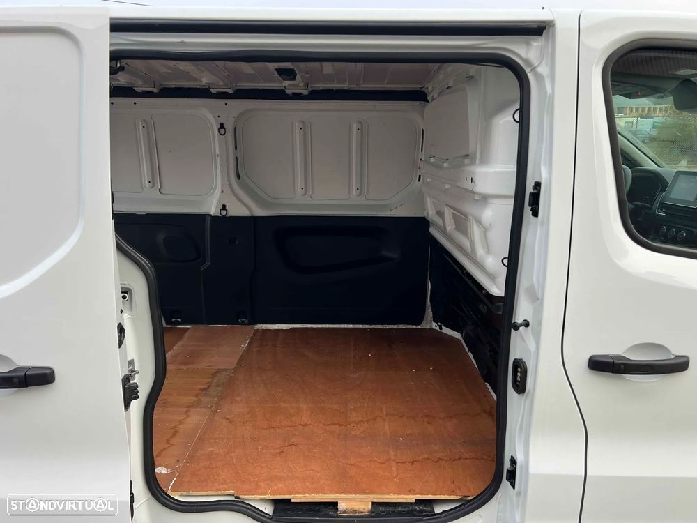 Renault Trafic L2H1 2.0 dci Auto grand confort - 12