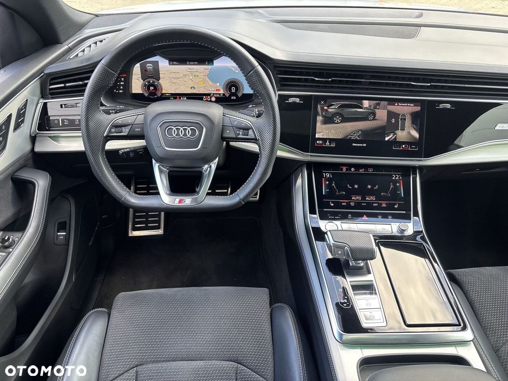 Audi Q8 - 11