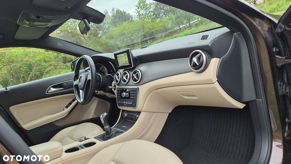 Mercedes-Benz GLA 180 (CDI) d Urban - 7