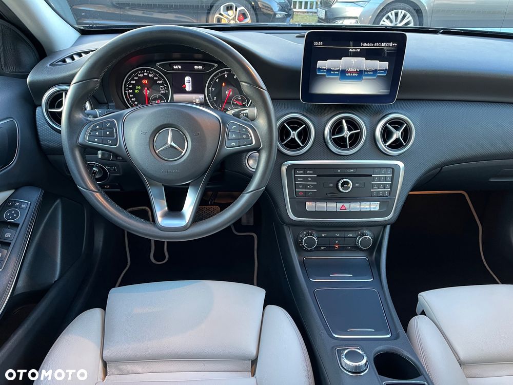 Mercedes-Benz Klasa A 220 4-Matic Style - 22