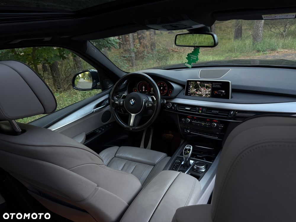 BMW X5 xDrive30d - 16