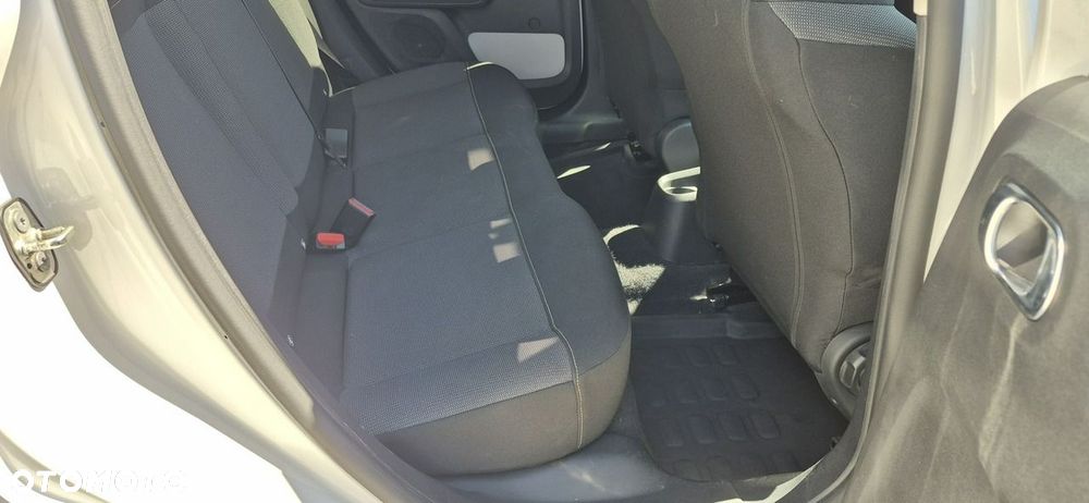 Citroën C3 1.2 PureTech Shine EAT6 - 27
