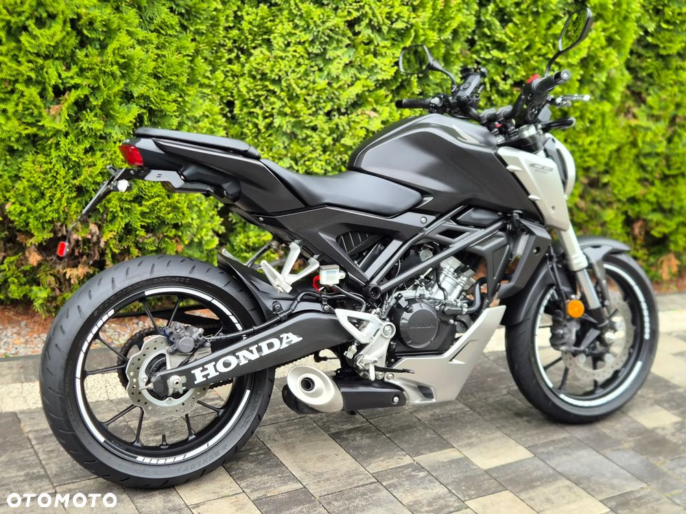 Honda CB - 3
