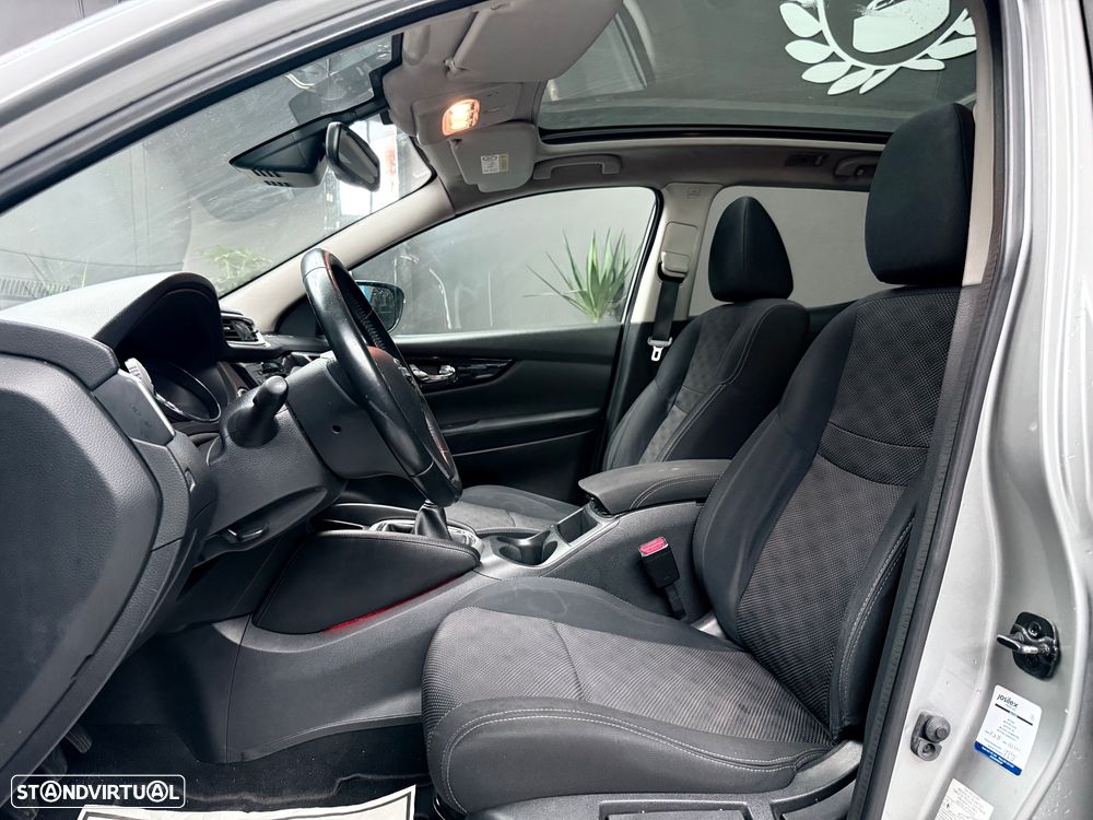 Nissan Qashqai 1.6 dCi N-Connecta - 10