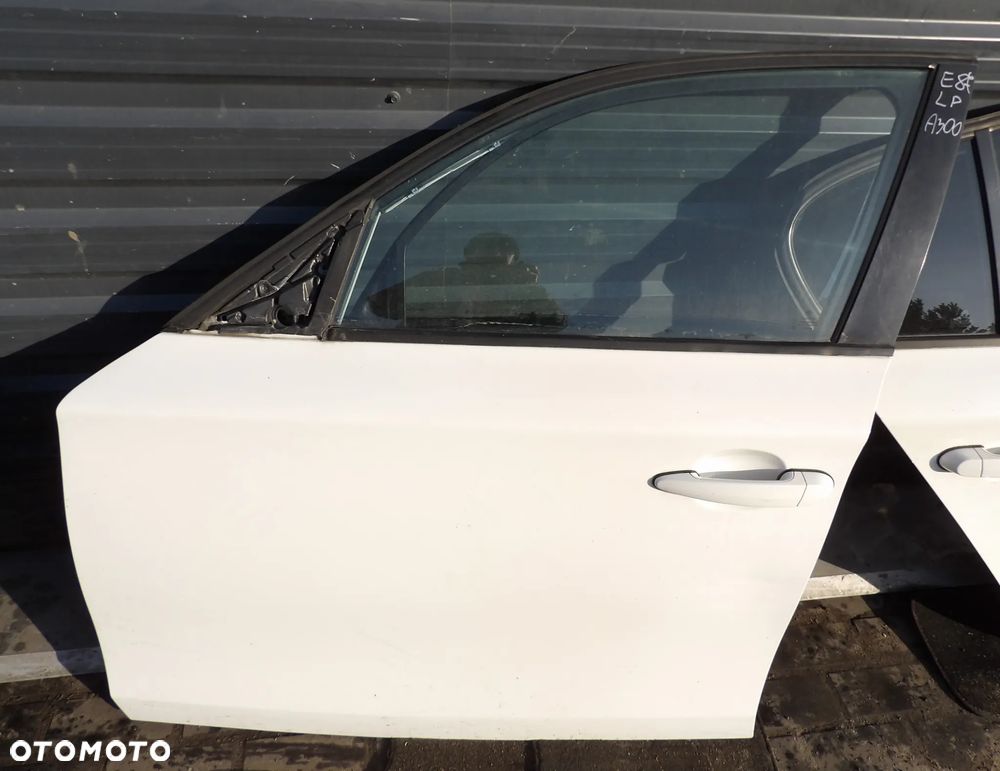 BMW - E87 - KOLOR A300 - DRZWI LEWY PRZÓD - 1