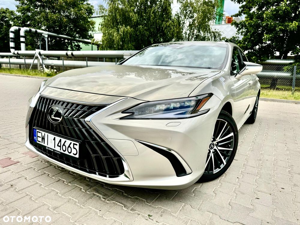 Lexus ES 300h Prestige - 14