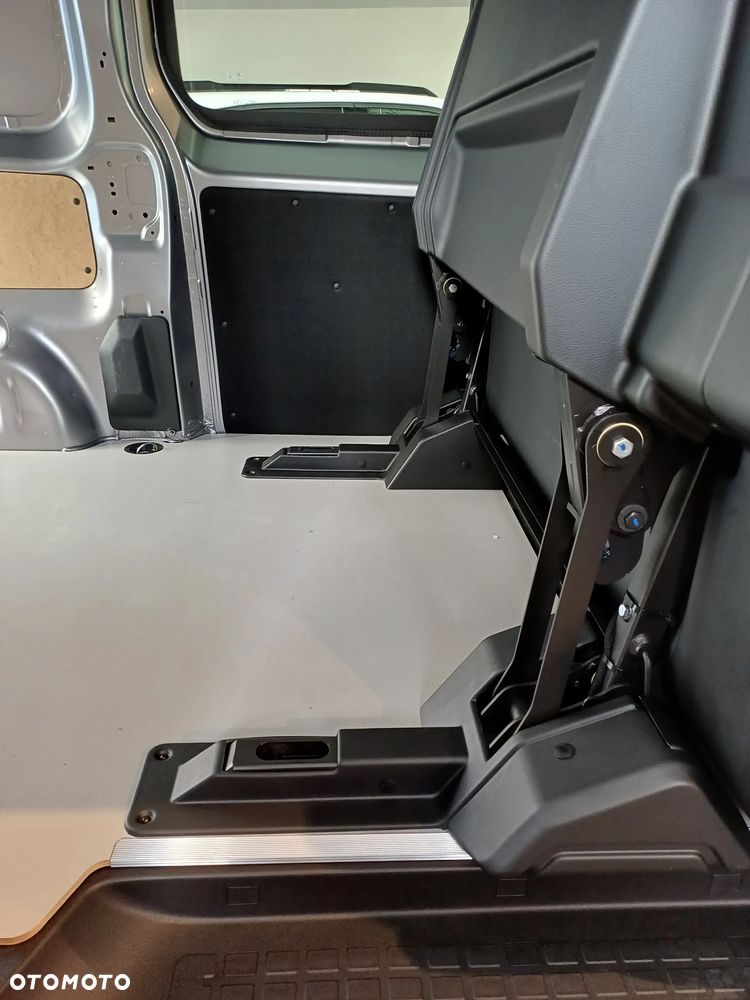 Peugeot EXPERT - 27