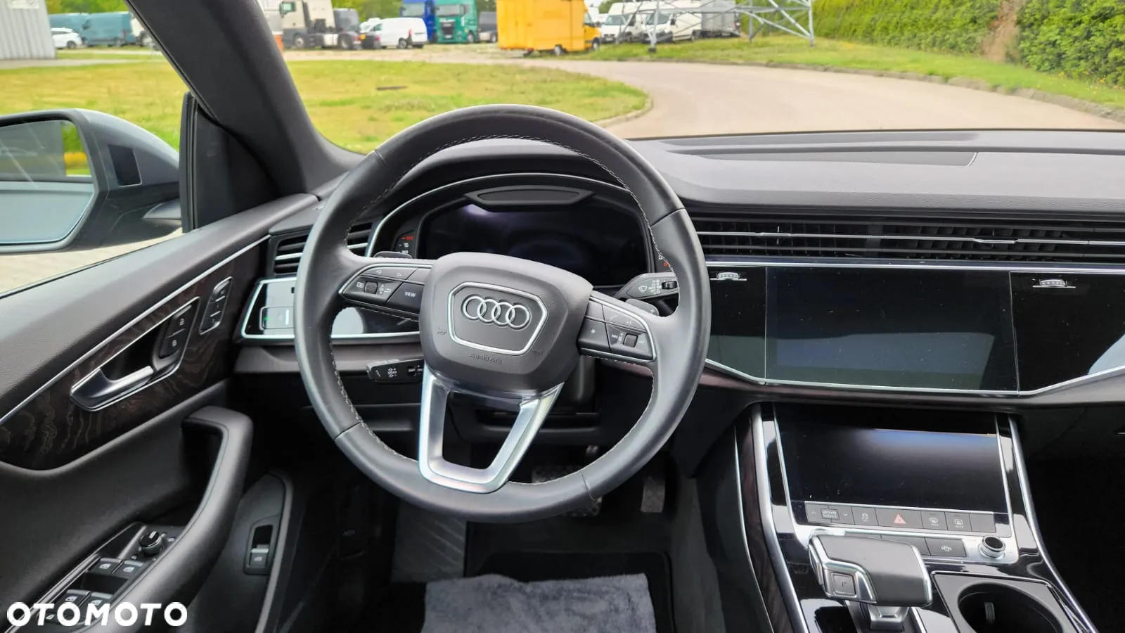 Audi Q8 55 TFSI quattro tiptronic - 25