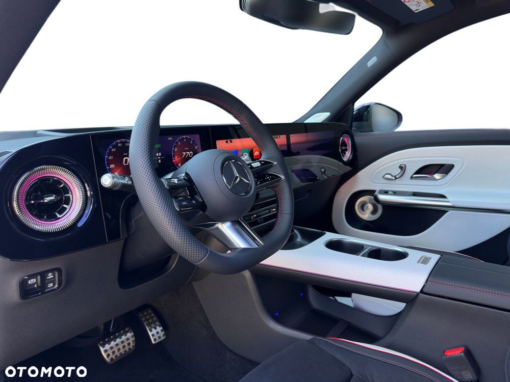 Mercedes-Benz GLB 220 mHEV 4-Matic 8G-eDCT - 12