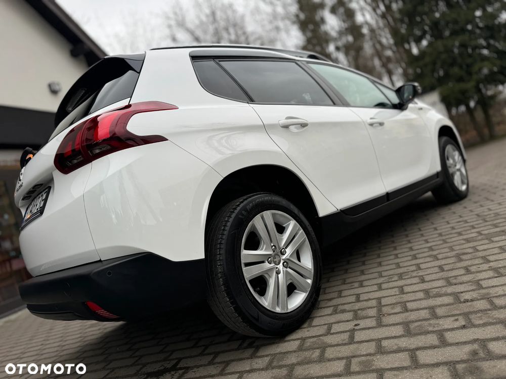 Peugeot 2008 1.6 BlueHDi Style - 18