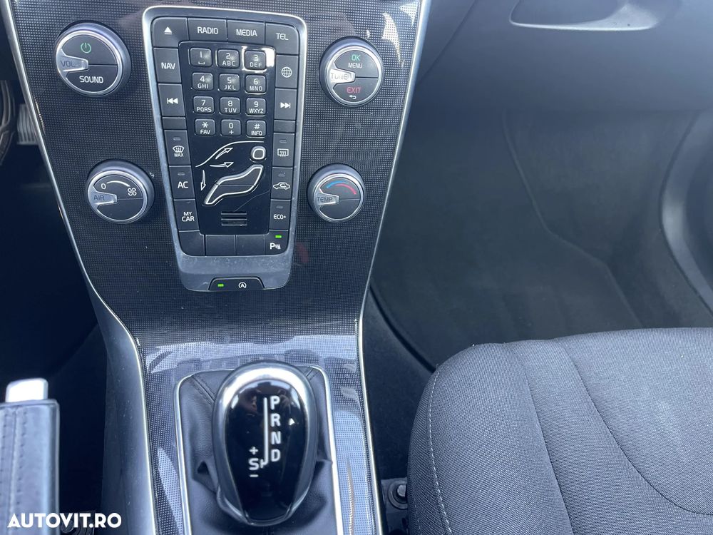 Volvo V40 D2 Geartronic - 12