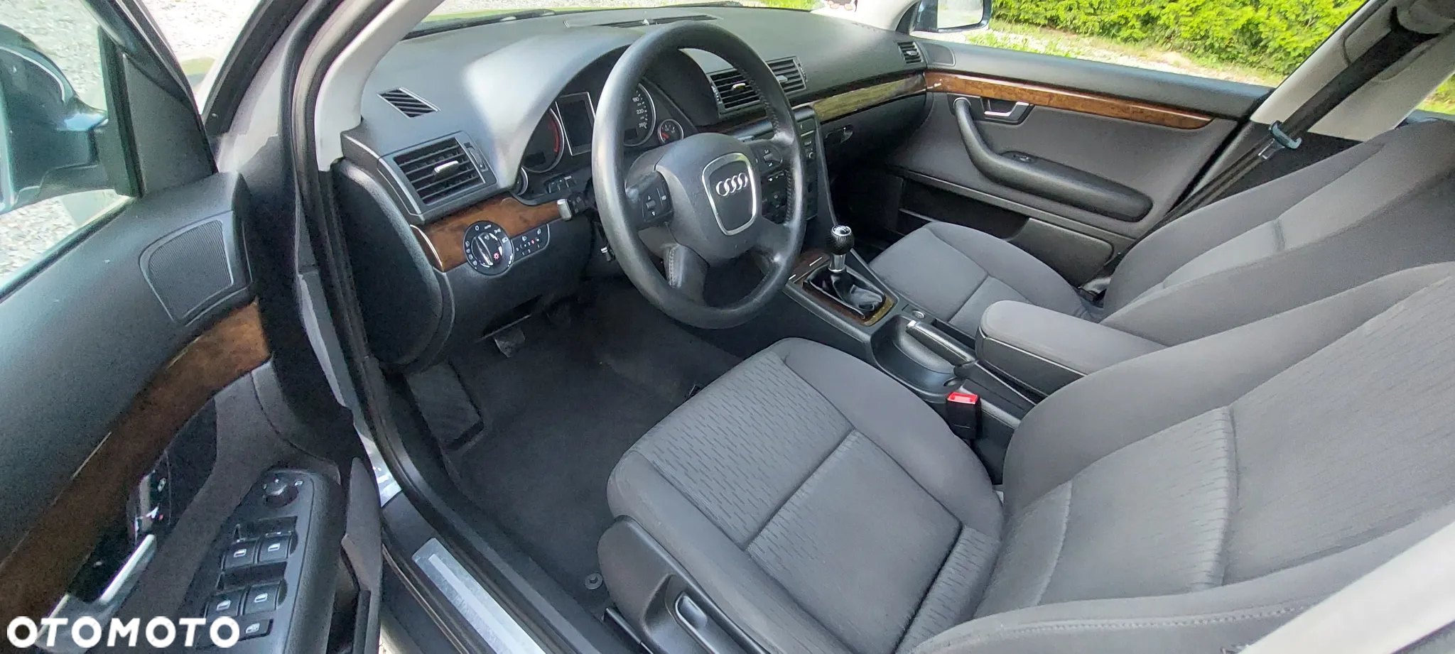 Audi A4 Avant 2.0 TDI - 10