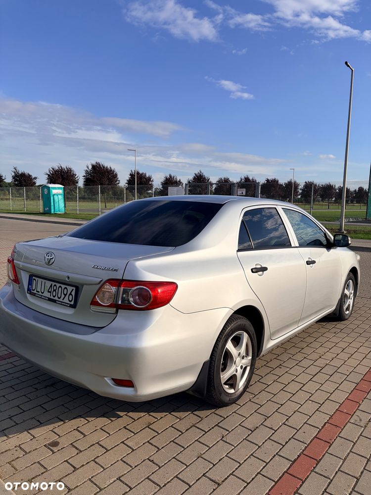 Toyota Corolla 1.6 Premium - 12
