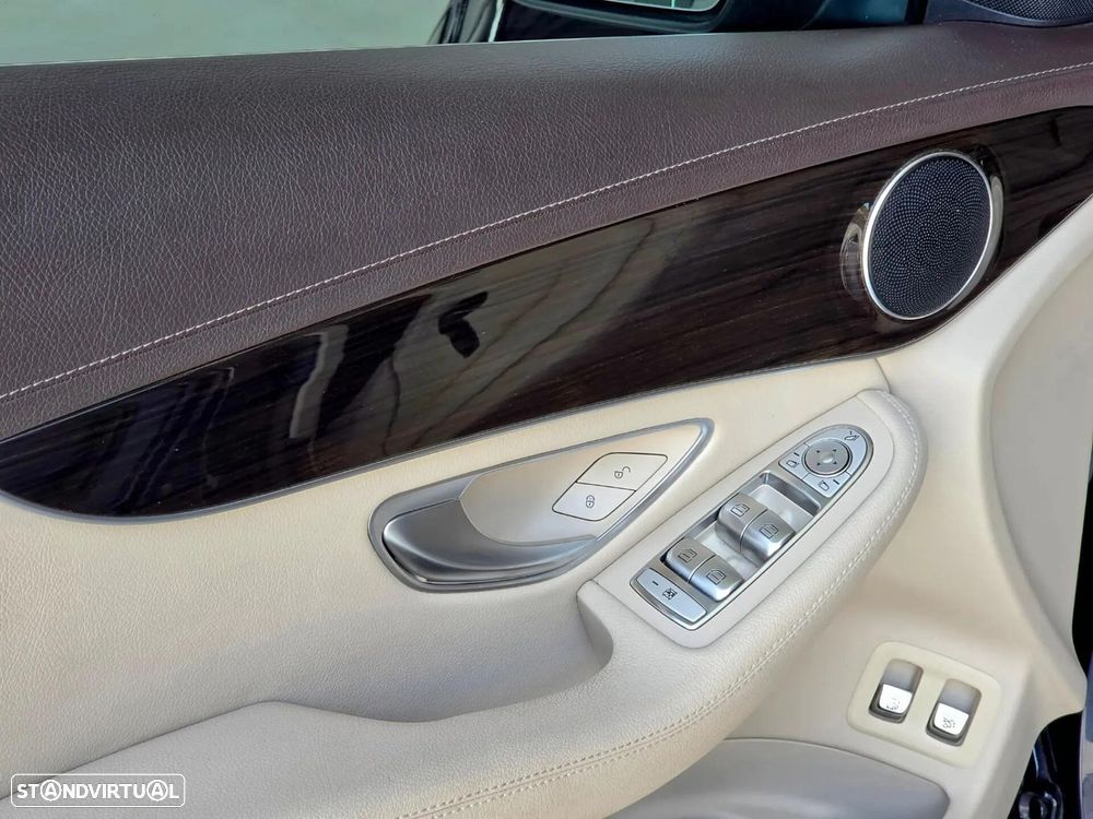 Mercedes-Benz GLC 300 e 4Matic - 22