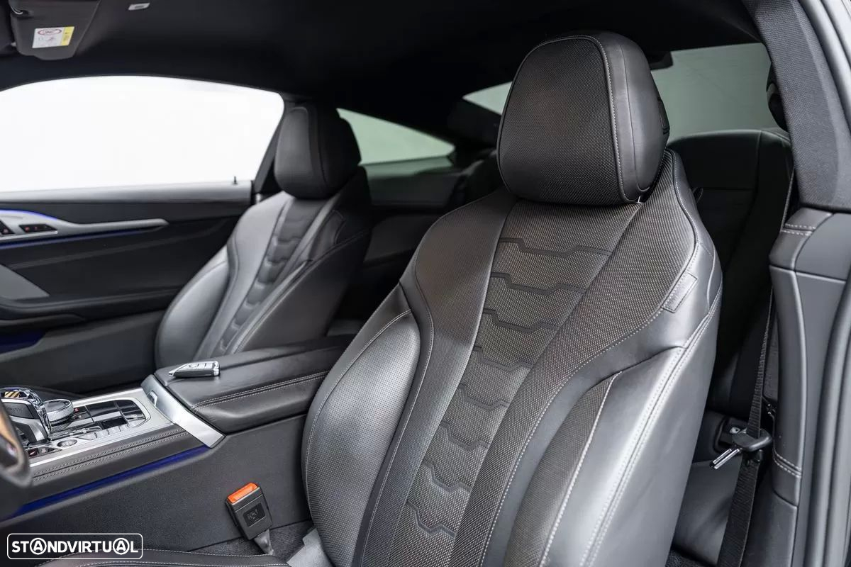 BMW M850i xDrive - 21