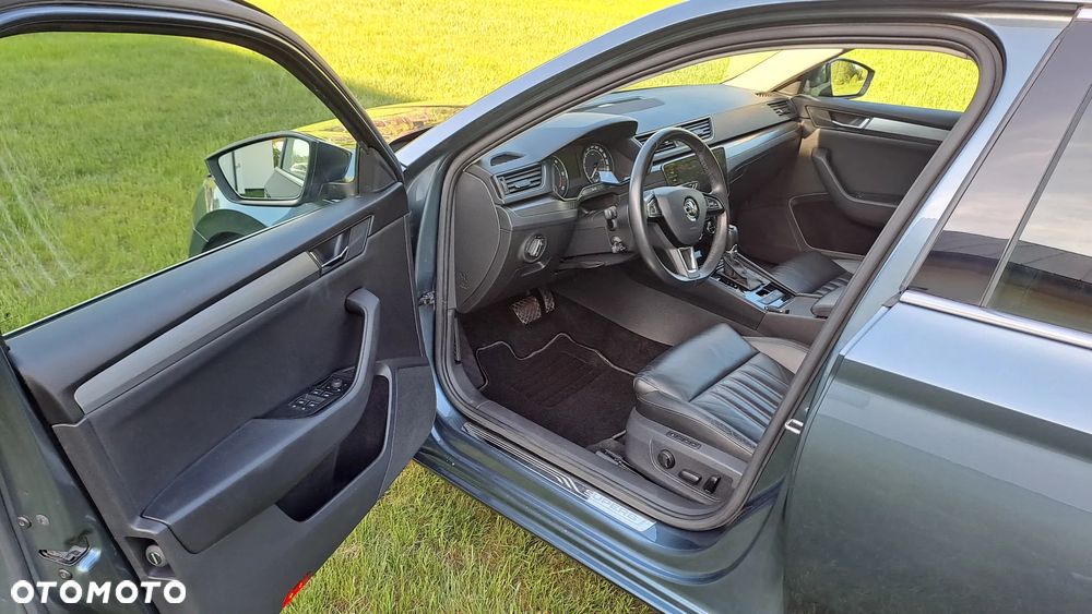 Skoda Superb 2.0 TDI 4x4 DSG Premium Edition - 10