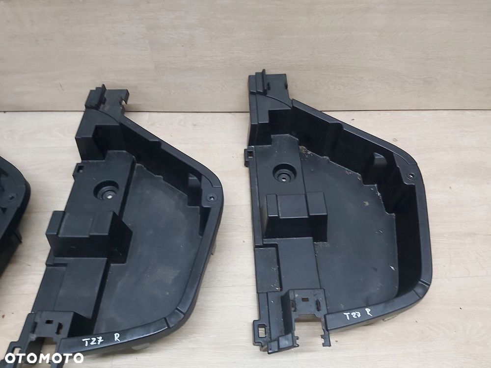 Toyota Avensis T27 LIFT korytko bagażnika PRAWE schowek KOMBI 64995-05030 - 2