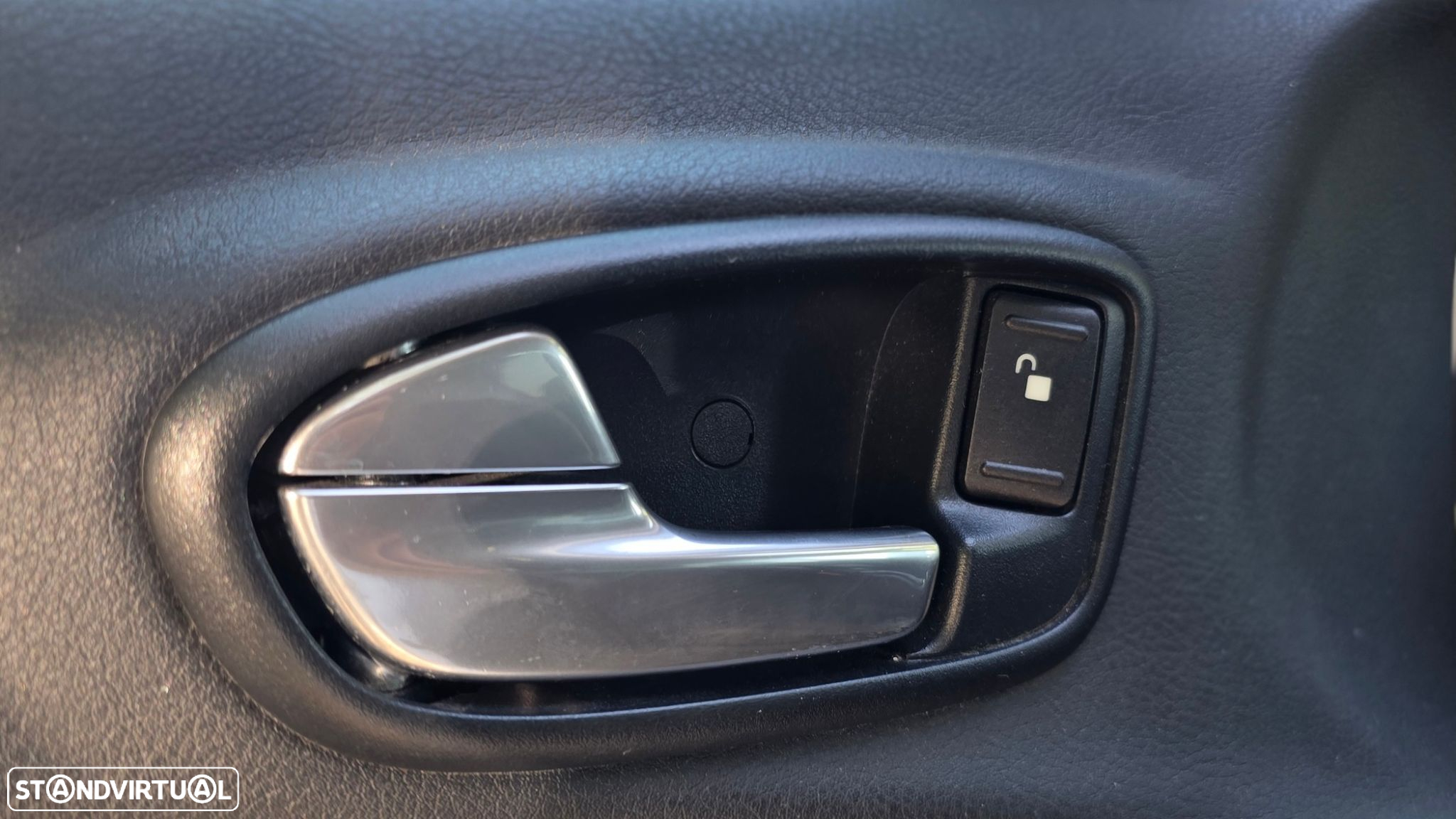 Ford S-Max 2.0 TDCi Titanium 7L - 35