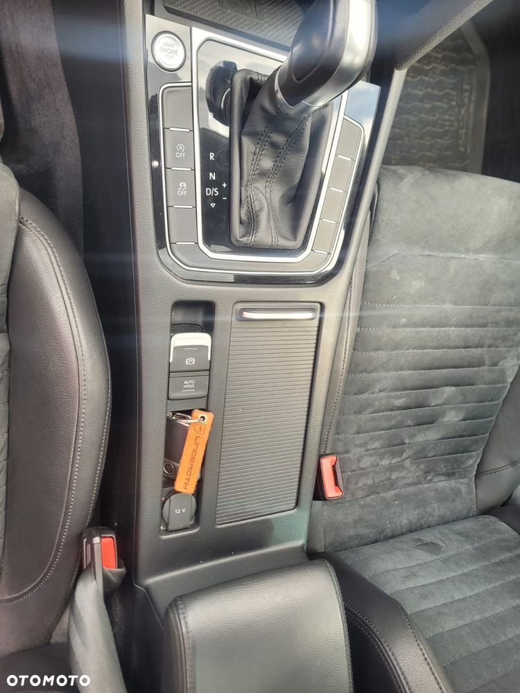 Volkswagen Passat 2.0 TDI SCR DSG Comfortline - 33