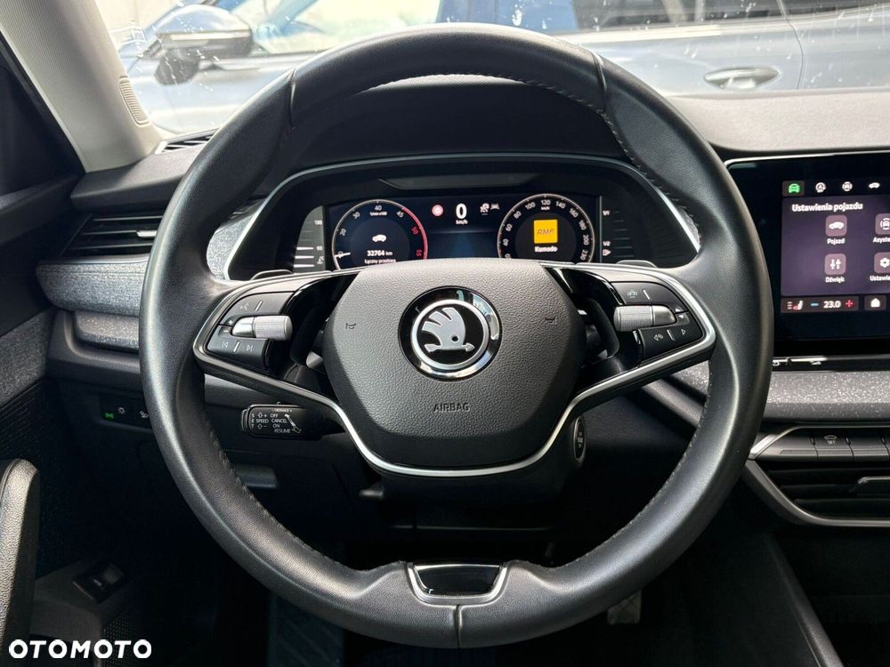Skoda Octavia 2.0 TDI Selection DSG - 8