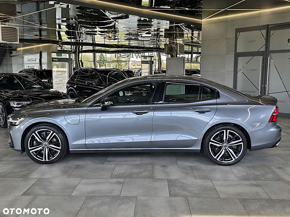 Volvo S60 T8 Recharge AWD Geartronic RDesign - 4