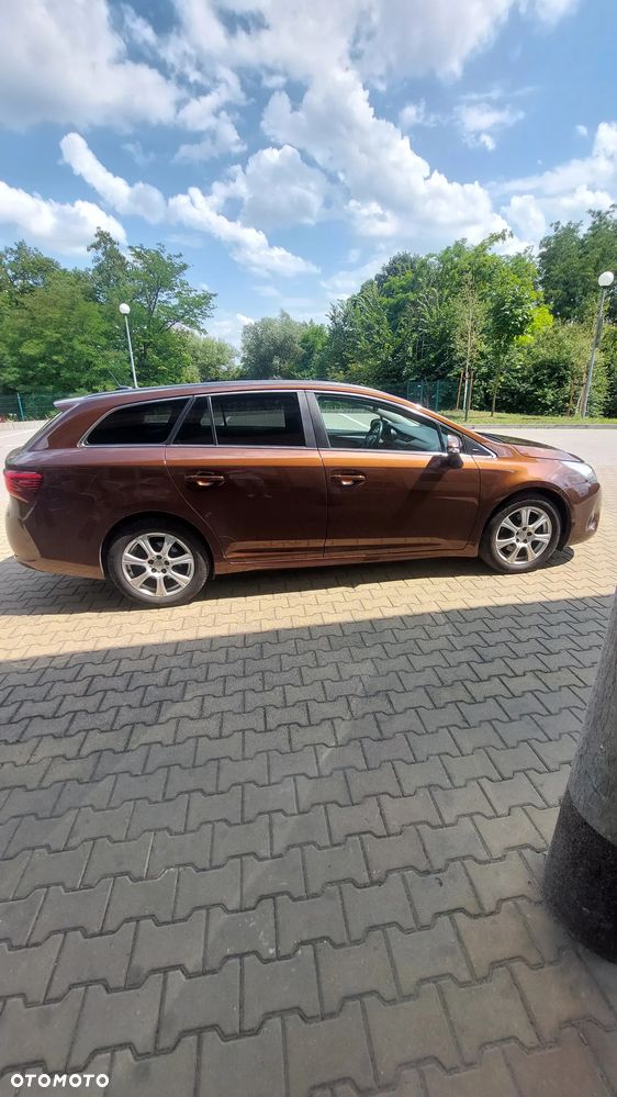 Toyota Avensis 2.0 D-4D Prestige - 5