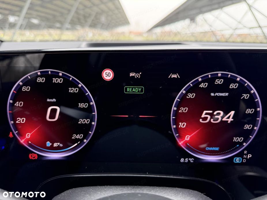 Mercedes-Benz GLB 250+ EQ Night Edition - 9