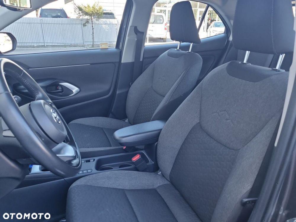 Toyota Yaris Cross Hybrid 1.5 Comfort - 16