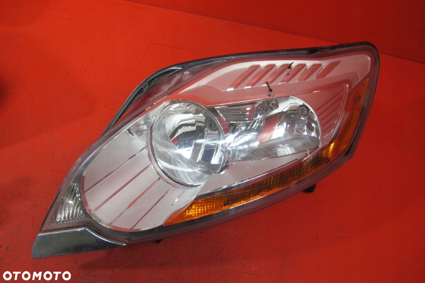 FORD KUGA MK1 LAMPA PRZÓD LEWA REFLEKTOR EUROPA - 1