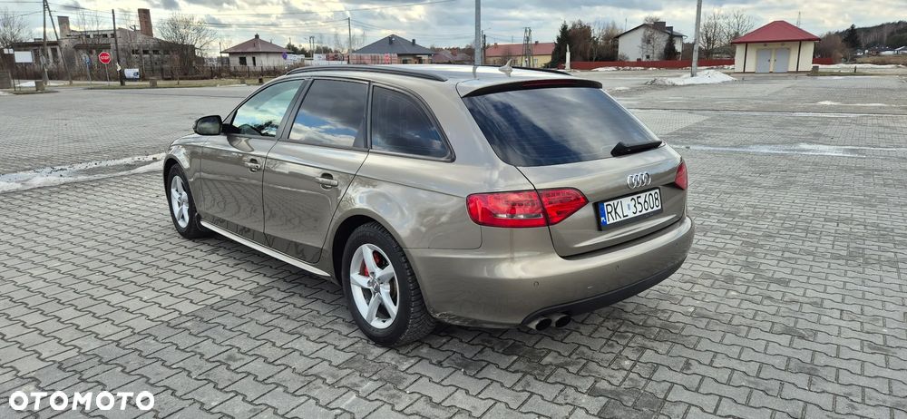 Audi A4 Avant - 4
