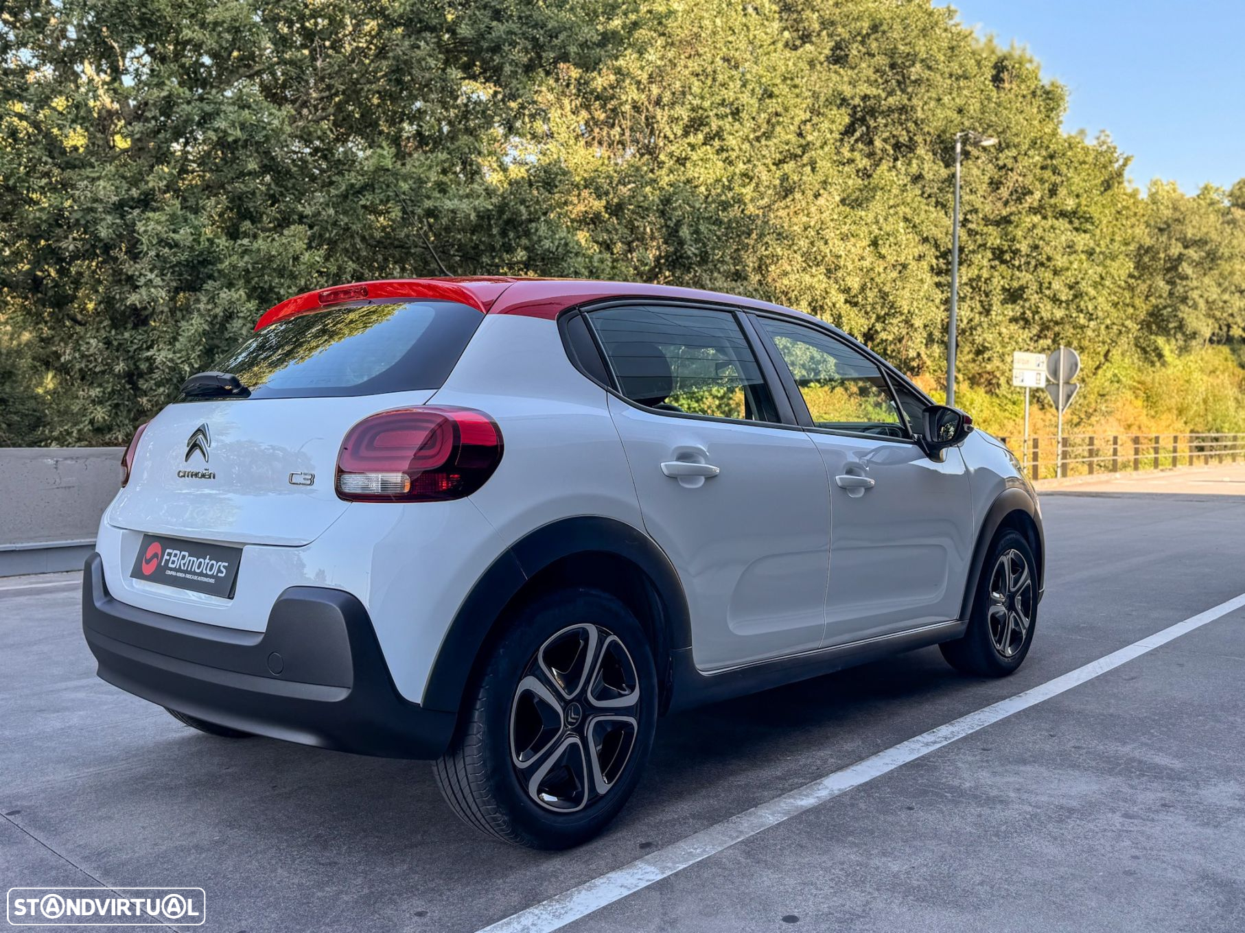 Citroën C3 1.2 PureTech Shine - 11