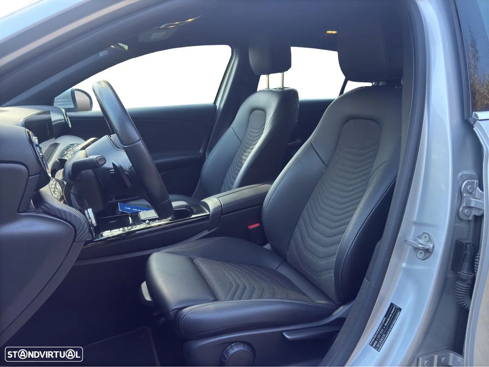 Mercedes-Benz A 180 d 7G-DCT Edition 2020 - 11