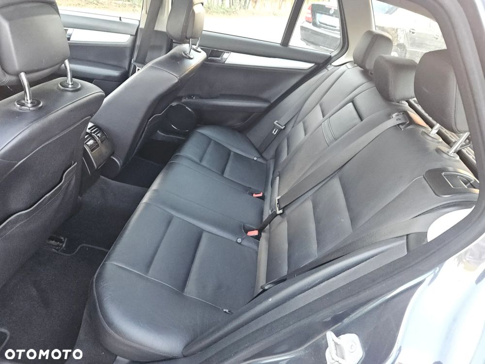 Mercedes-Benz Klasa C 200 CDI BlueEff Avantgarde - 21