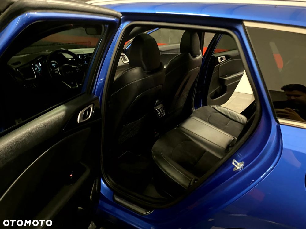 Kia Ceed 1.5 T-GDI MHEV GT-Line DCT - 23