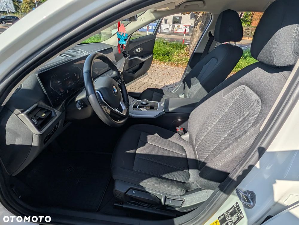 BMW Seria 3 318i Sport Line - 18