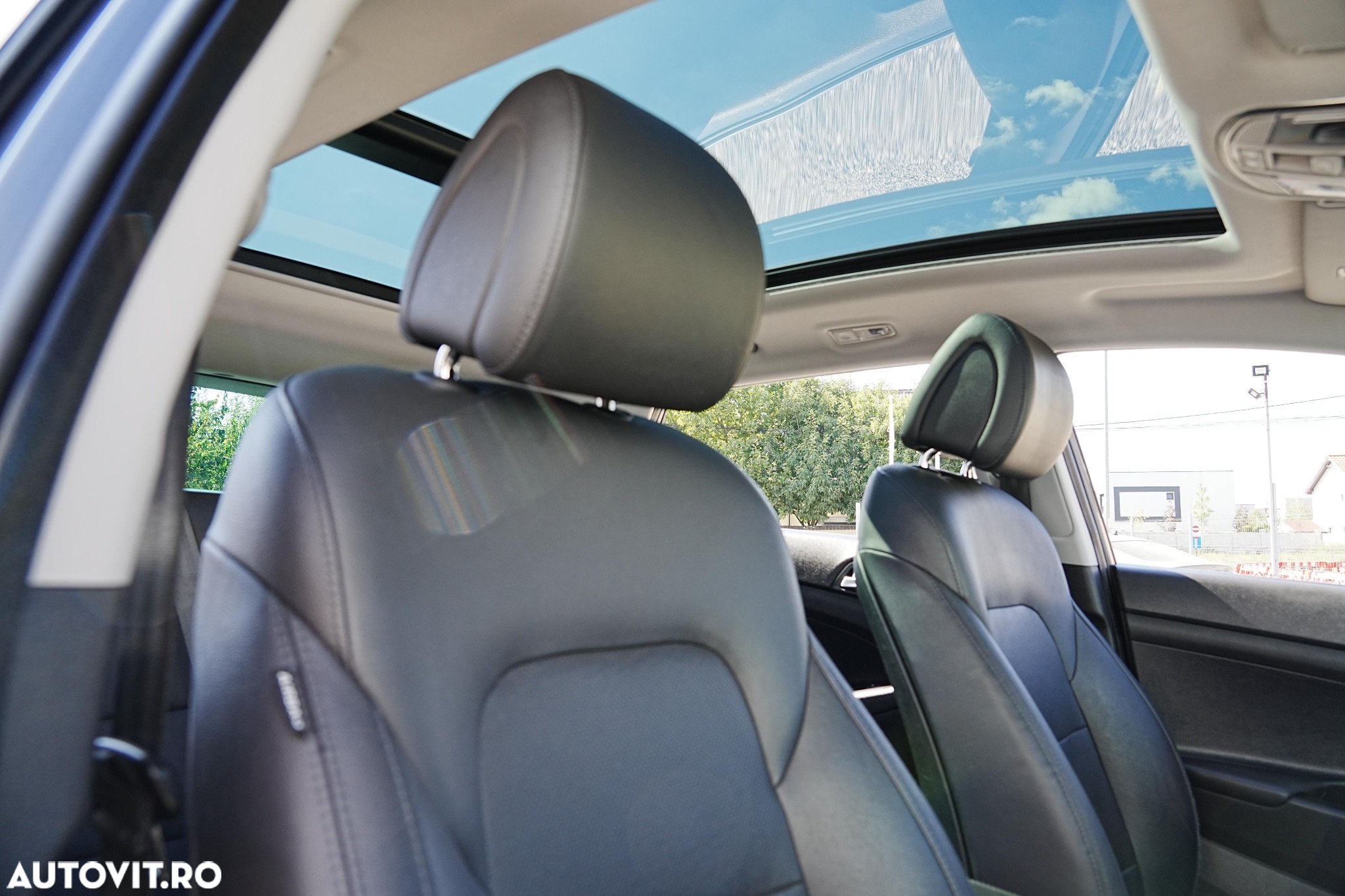Hyundai Tucson blue 1.7 CRDi 2WD DCT Premium - 16