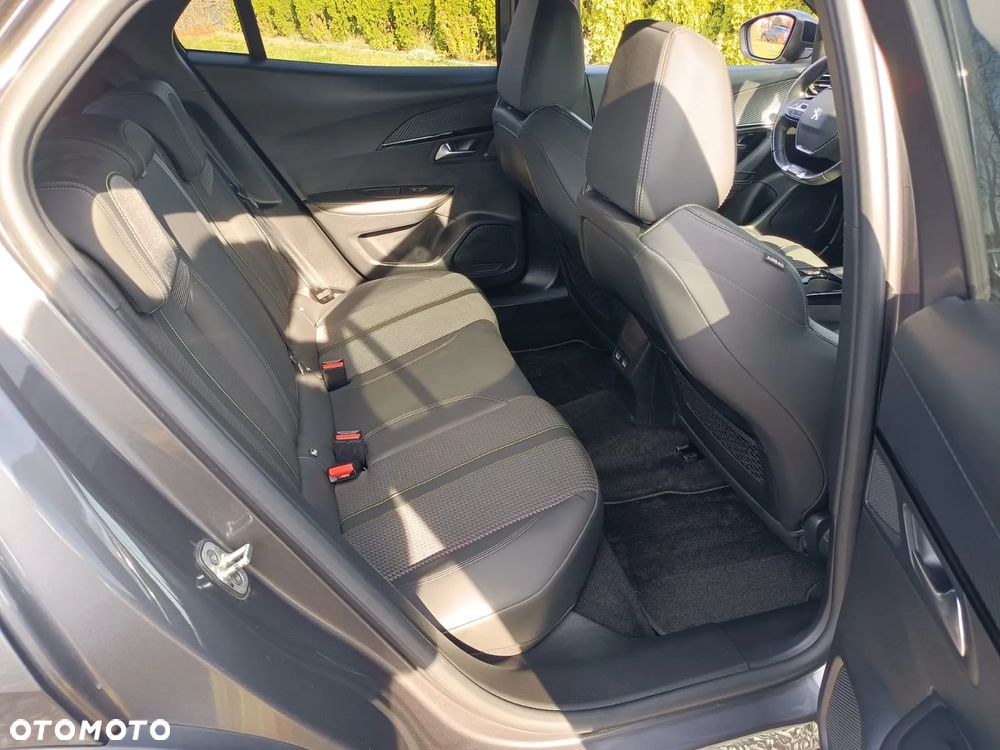 Peugeot 2008 1.2 PureTech GT Line S&S - 23