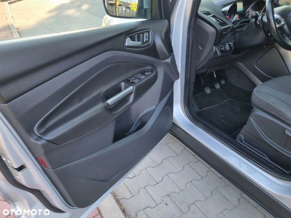 Ford Kuga 2.0 TDCi 4x2 Trend - 39