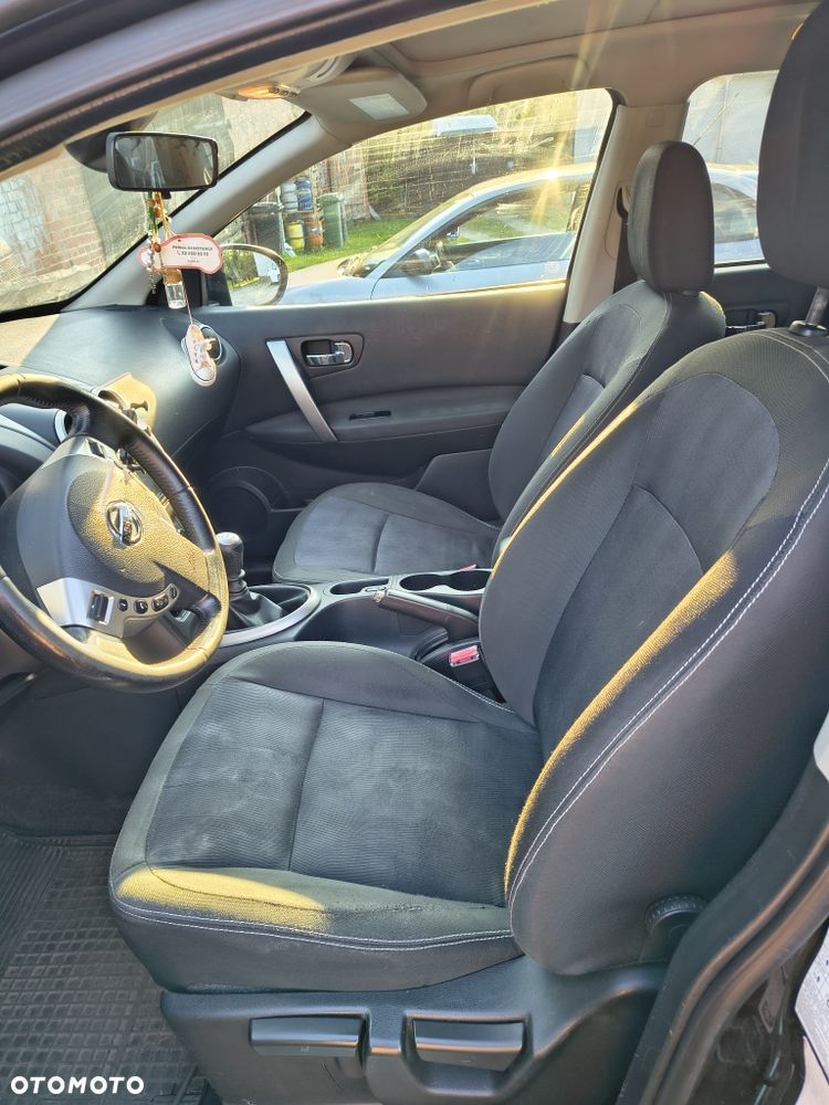 Nissan Qashqai+2 - 5