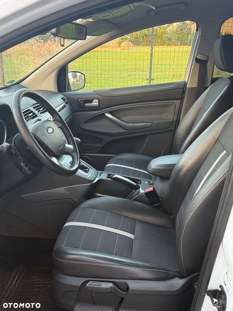 Ford Kuga 2.0 TDCi 4x4 Titanium - 14