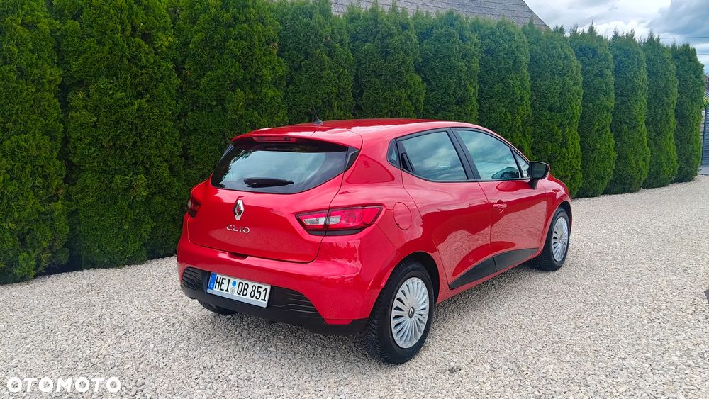 Renault Clio 1.2 16V 75 Business - 14