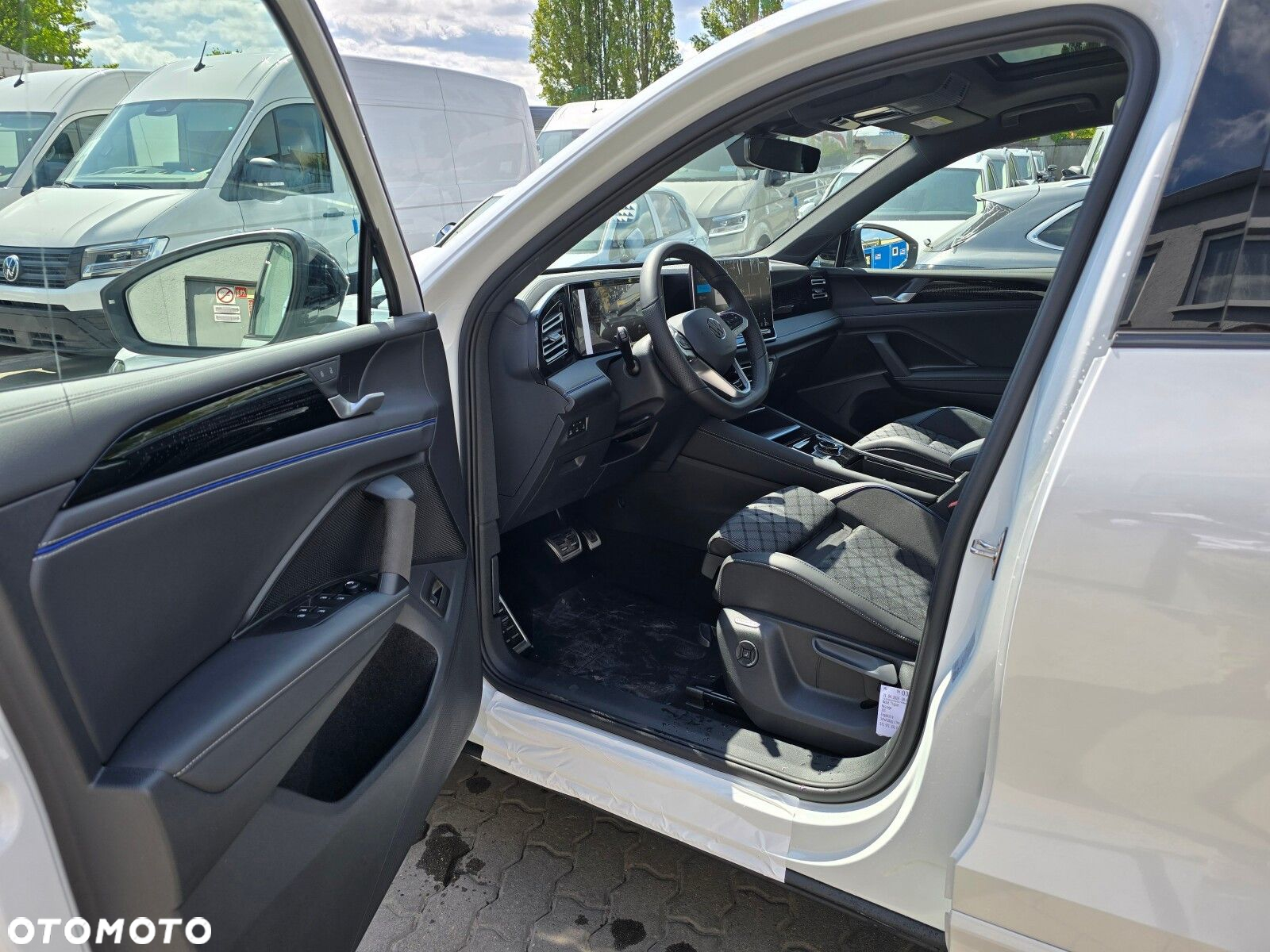 Volkswagen Tiguan - 14
