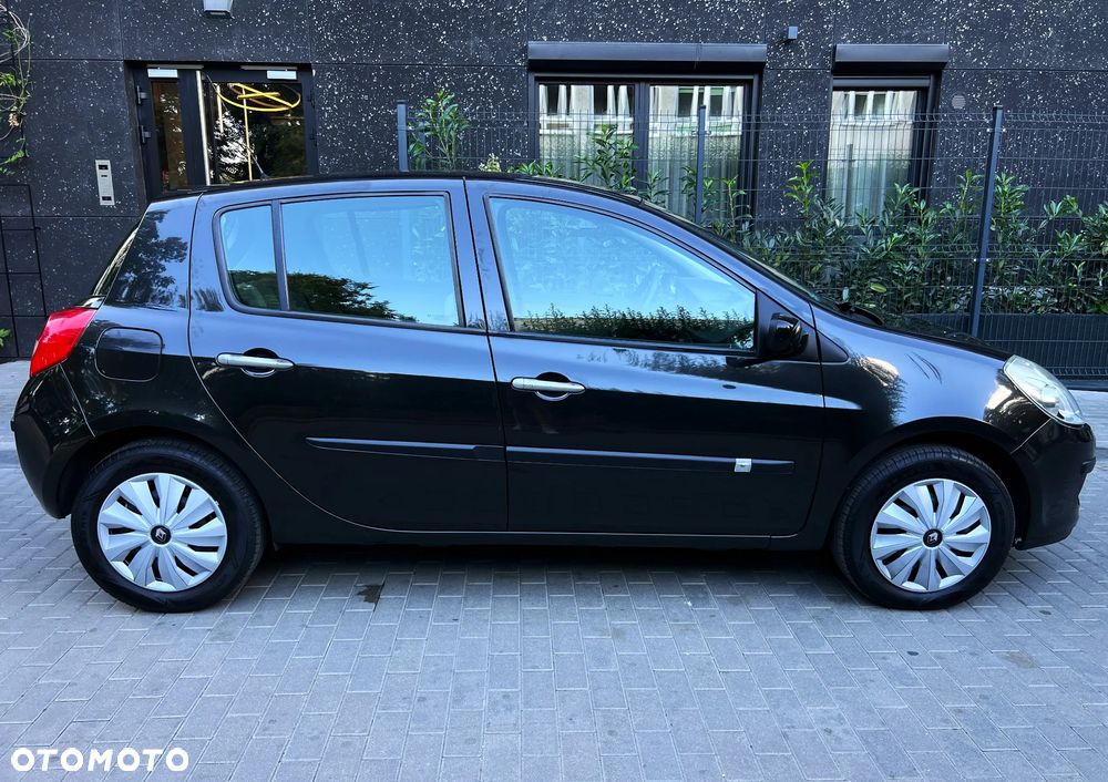 Renault Clio - 39