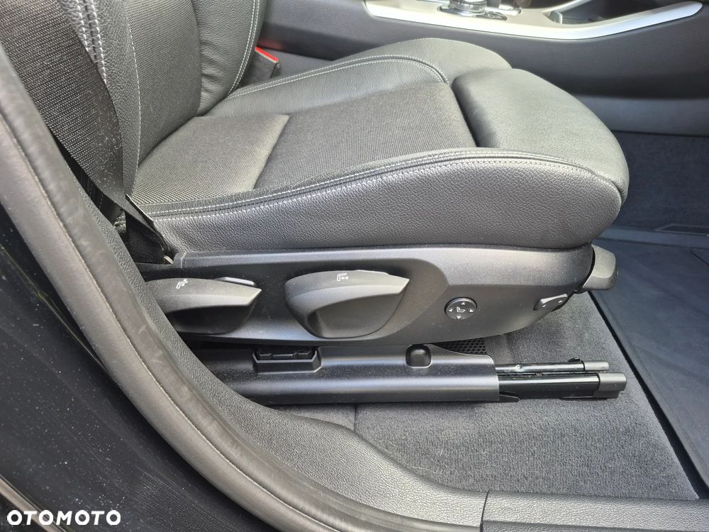 BMW X4 xDrive20d Advantage - 27