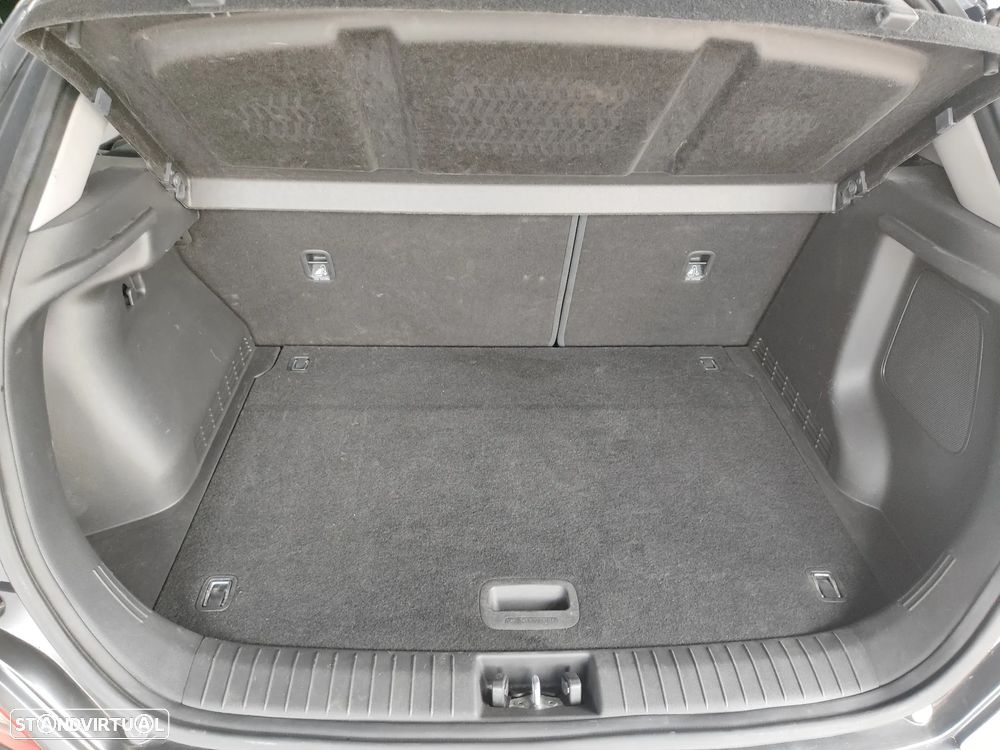 Hyundai Kauai 64 kWh Premium+P.Premium - 16
