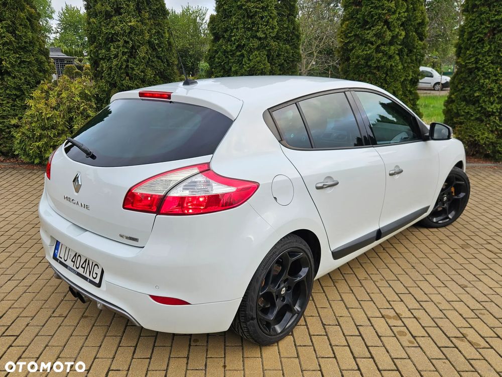 Renault Megane TCe 180 GT - 10